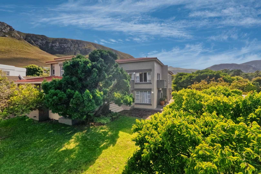 7 Bedroom Property for Sale in Hermanus Heights Western Cape